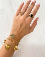 anillos_dorados_mano_06