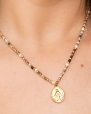 collar-virgen-modelo